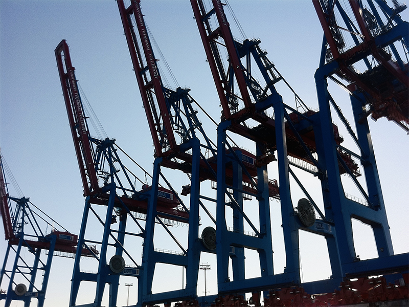 某港口機(jī)械設(shè)備使用超帆卷盤電纜